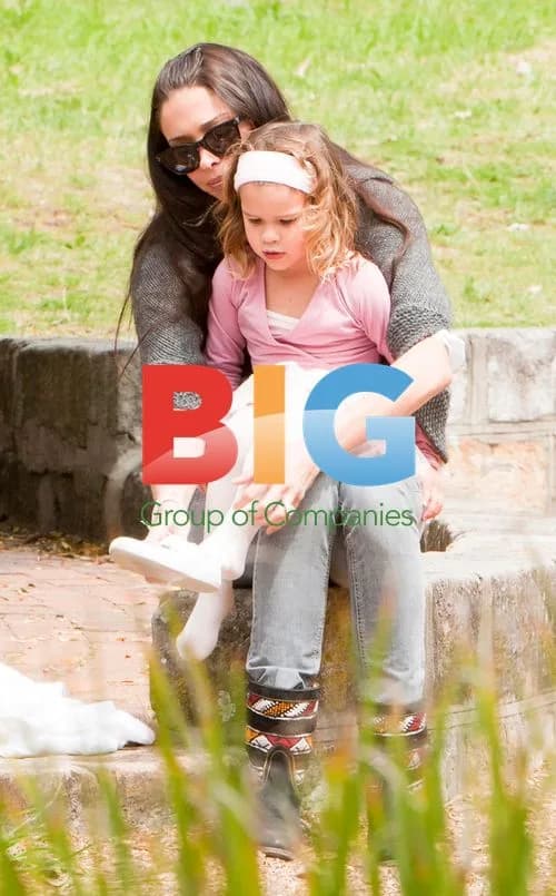 Erica Packer and Kids at Bondi Park