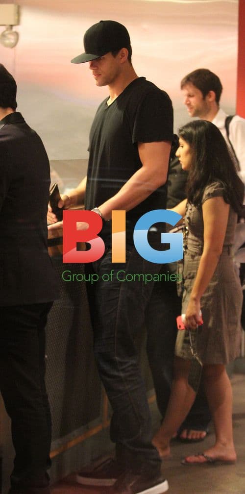 Kris Humphries Orders Takeaway in NYC