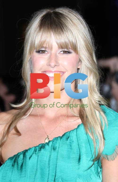 Sarah Wright at 'The Thing' Premiere