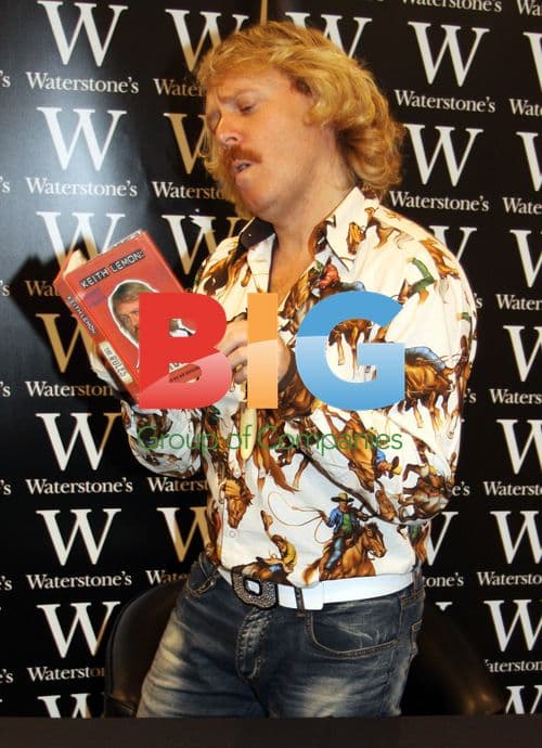 Leigh Francis signs book at Waterstone's Liverpool