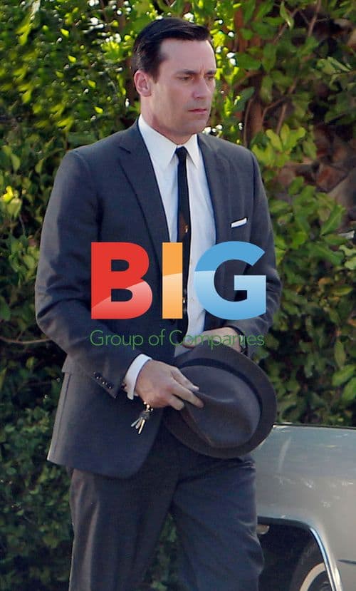 Jon Hamm and Jessica Pare on 'Mad Men' set