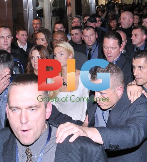 Paris Hilton Opens New Mall Extension in Poland