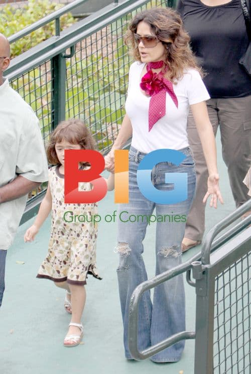 Salma Hayek and daughter at Miami aquarium