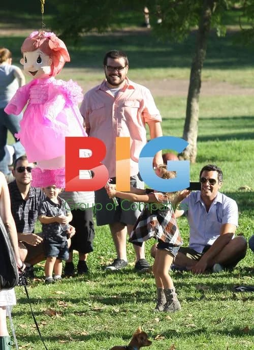 Jessica Alba at Family Birthday Party