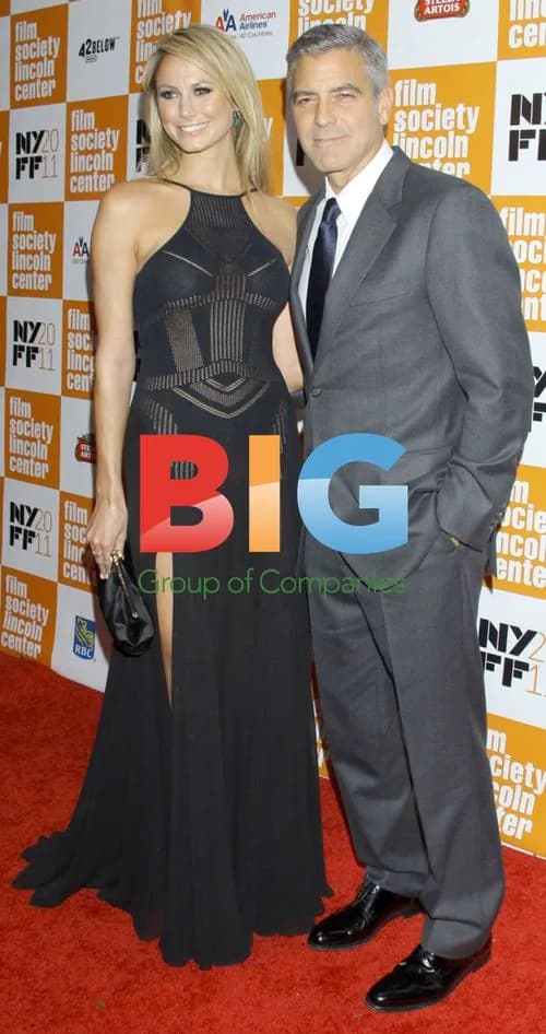 George Clooney and Stacy Keibler at "The Descendants" Premiere