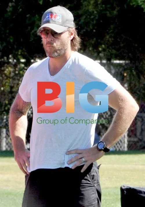 Dean Mcdermott takes son to softball practice