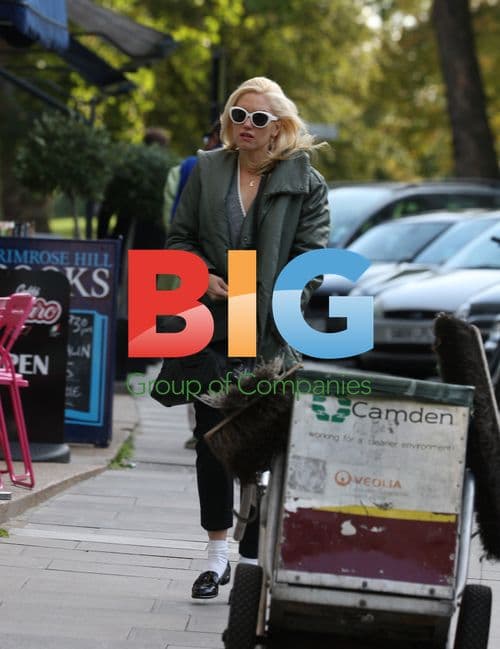 Gwen Stefani and Son Shopping in London
