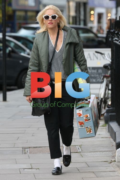 Gwen Stefani and Son Kingston Toy Shopping