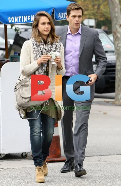 Jessica Alba Leaves Lunch in Brentwood