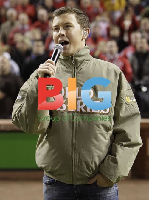 Scotty McCreery Sings National Anthem at World Series