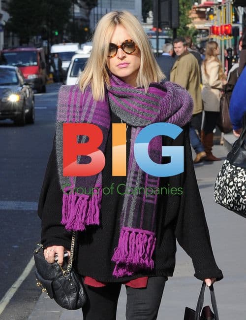 Fearne Cotton leaves Radio 1 studio