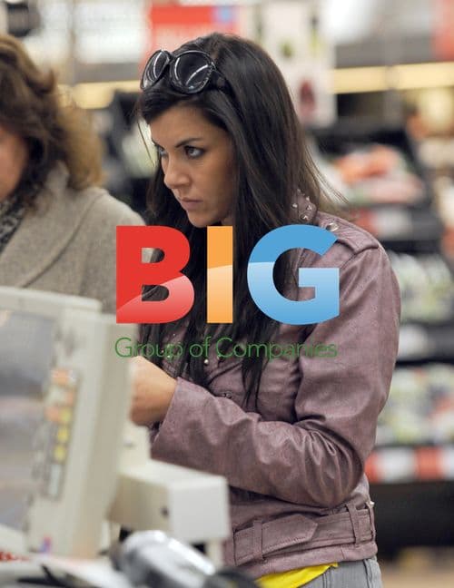 Imogen Thomas Spotted Shopping in London