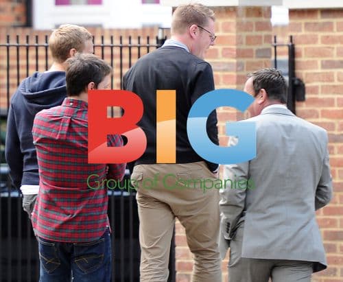 Dec Donnelly test drives Maserati in London