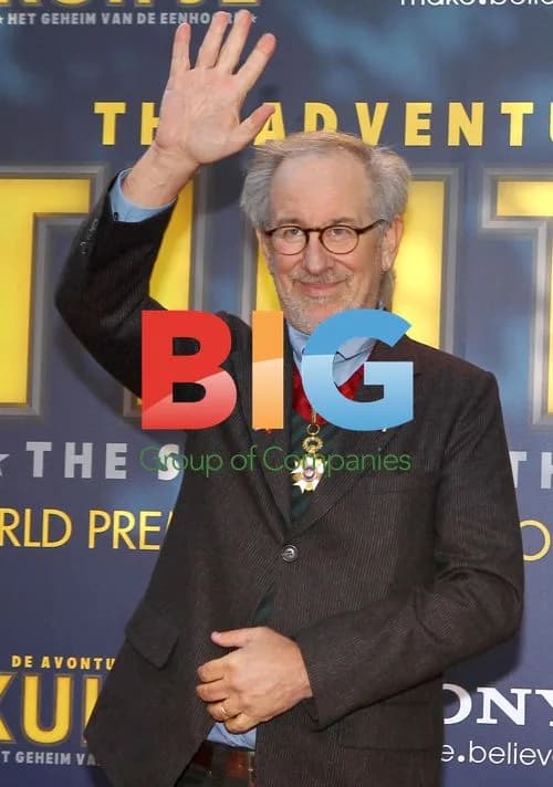 Spielberg Arrives for 'Tintin' Premiere