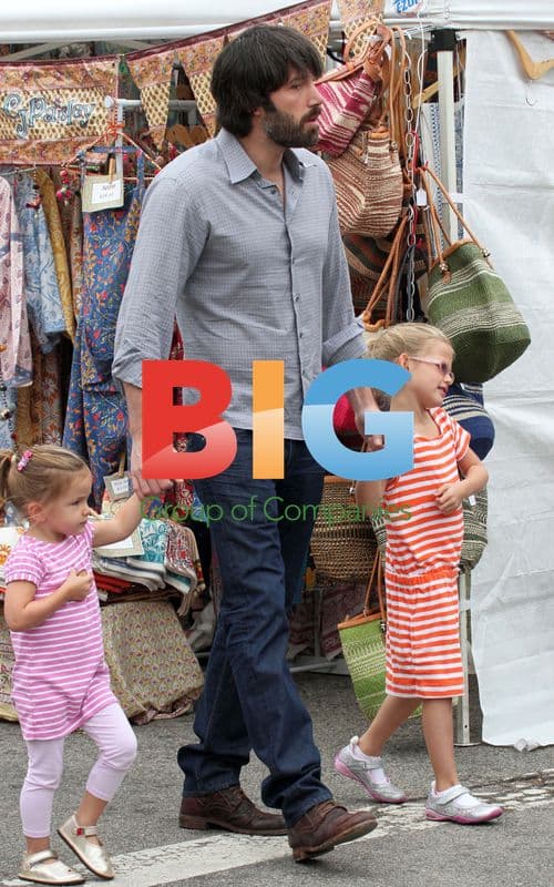 Ben Affleck with daughters at farmers market