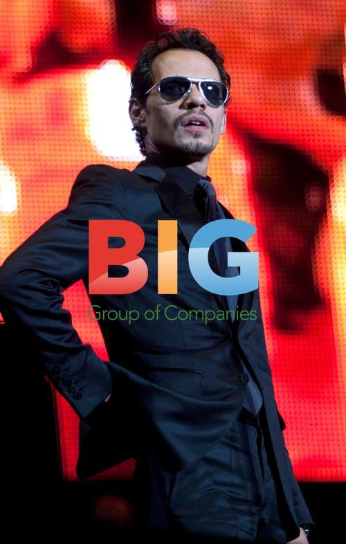 Marc Anthony Performs with Alejandro Fernandez