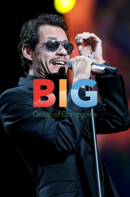 Marc Anthony and Alejandro Fernandez Performing