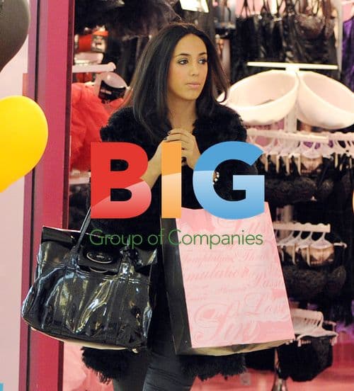 TOWIE\'s Peri Sinclair Lingerie Shopping