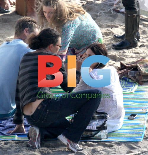 Courteney Cox, Busy Philipps on 'Cougar Town' Set