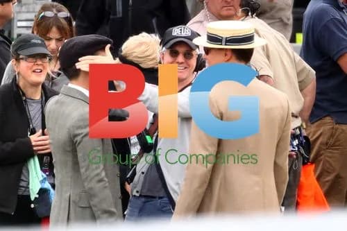 Tobey Maguire and Leonardo Dicaprio on Gatsby set