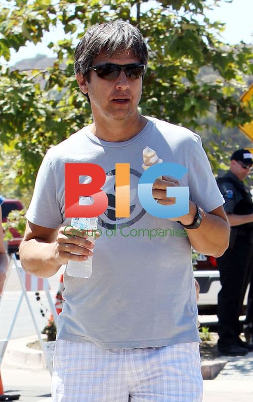 Ray Romano at Malibu Fair