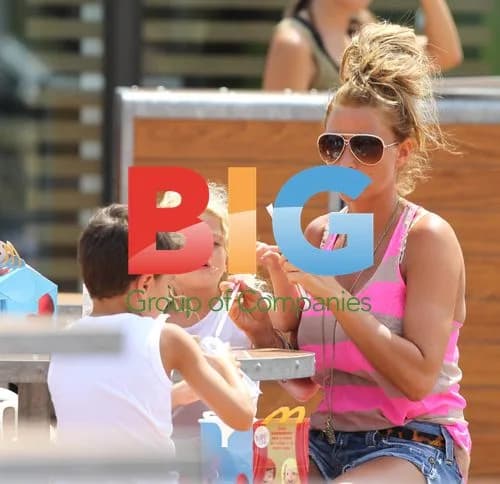 Katie Price and family shop in Spain