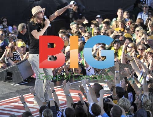 Kid Rock Performs at Packers vs Saints Game