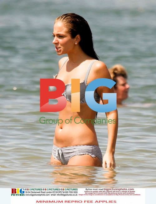 Tulisa Contostavlos on Holiday in Spain