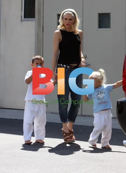 Gwen Stefani with Kids at Karate Class