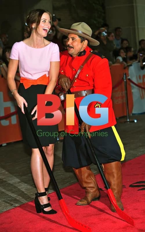 Emily Blunt & Guillermo at 'Your Sister\'s Sister' Premiere