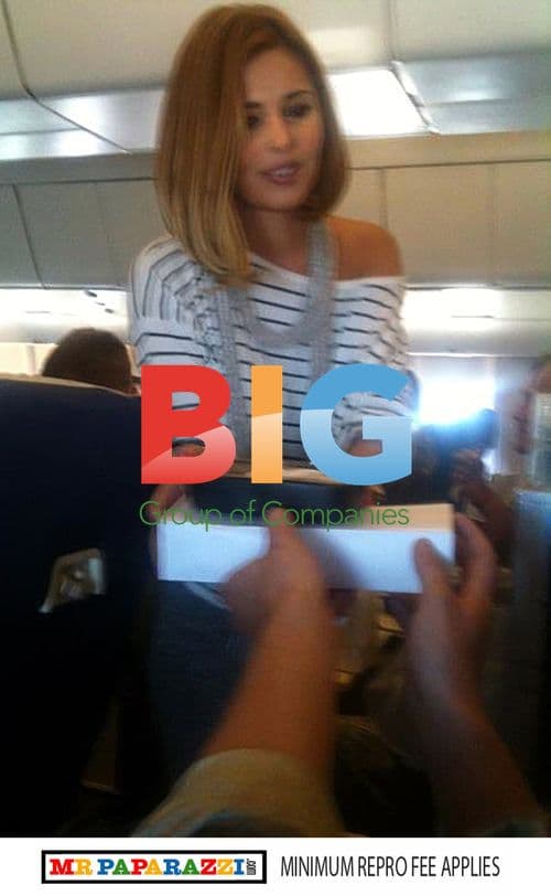 Cheryl Cole Serves Dinner to Soldiers