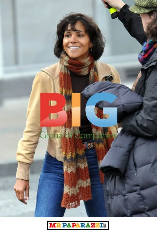 Halle Berry and Keith David film 'Cloud Atlas'