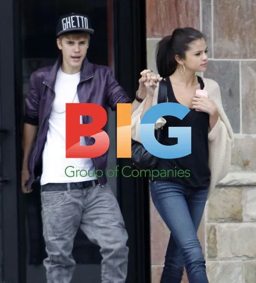 Justin Bieber and Selena Gomez Shopping