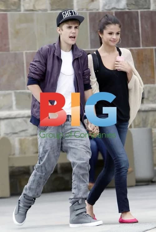 Justin Bieber and Selena Gomez Shopping in LA