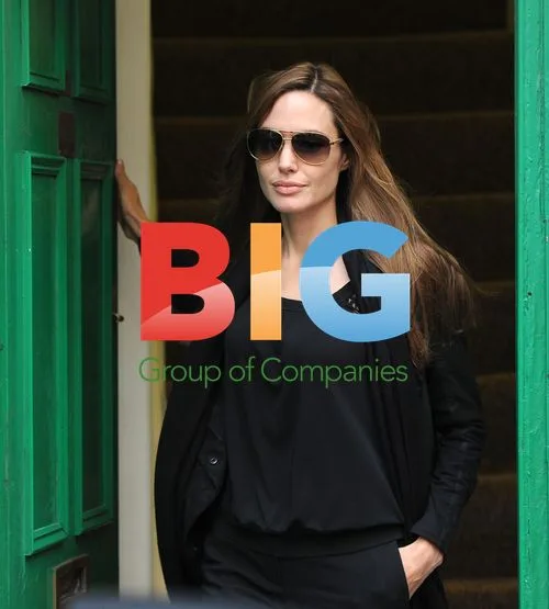 Angelina Jolie Spotted Leaving London Studio