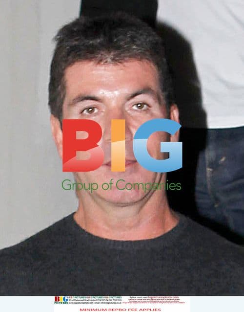Simon Cowell Leaves Friend's House Without Fiance's Ring
