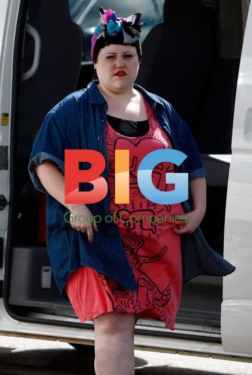 Beth Ditto and Gossip at Perth Airport