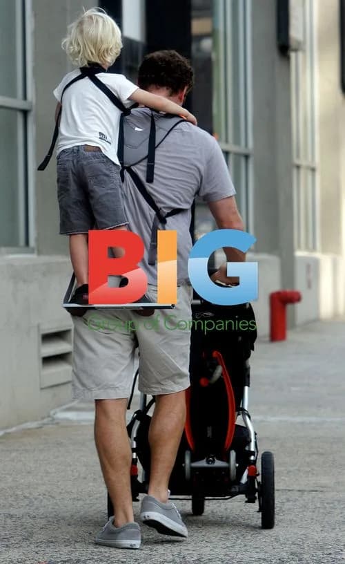 Liev Schreiber with Kids in New York