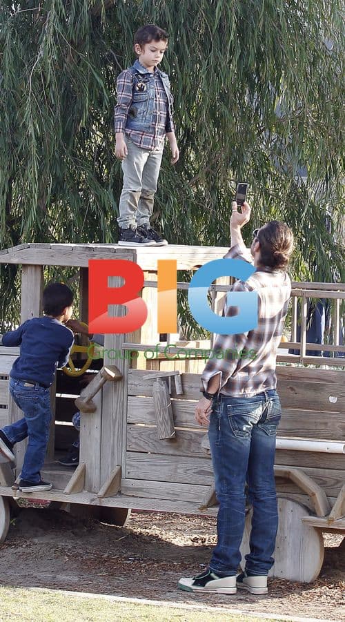 Gwen Stefani and Gavin Rossdale with Kids in Park