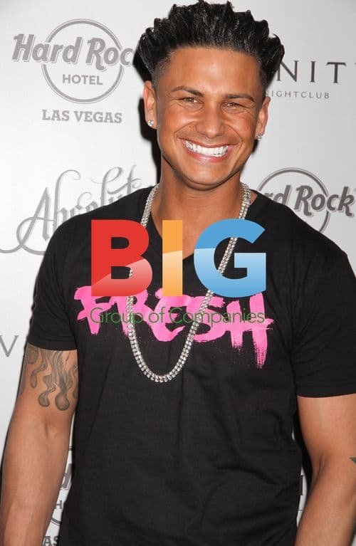 Pauly D Hosts New Years Eve Party in Las Vegas
