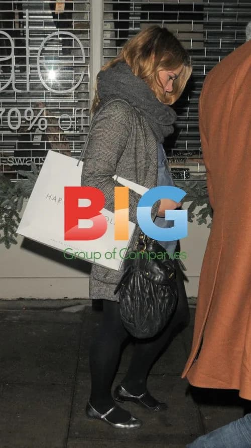 Billie Piper Pregnant at Almeida Theatre