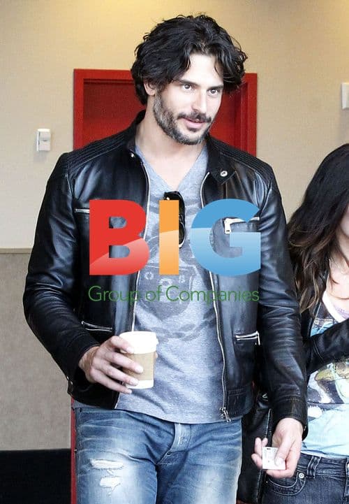 Joe Manganiello takes new love to movies