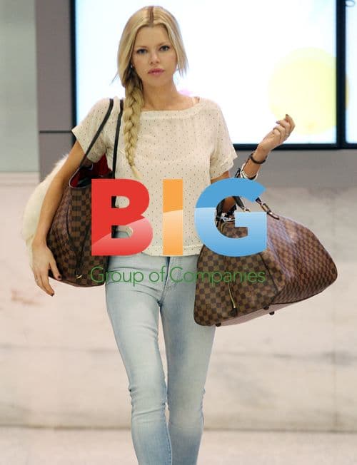 Sophie Monk Arrives in Sydney for New Year's Eve