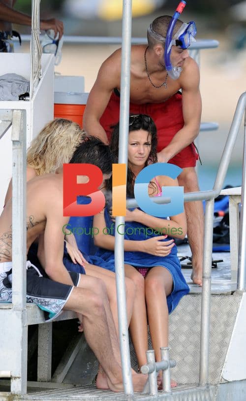 The Wanted's Max George and Michelle Keegan go swimming with turtles