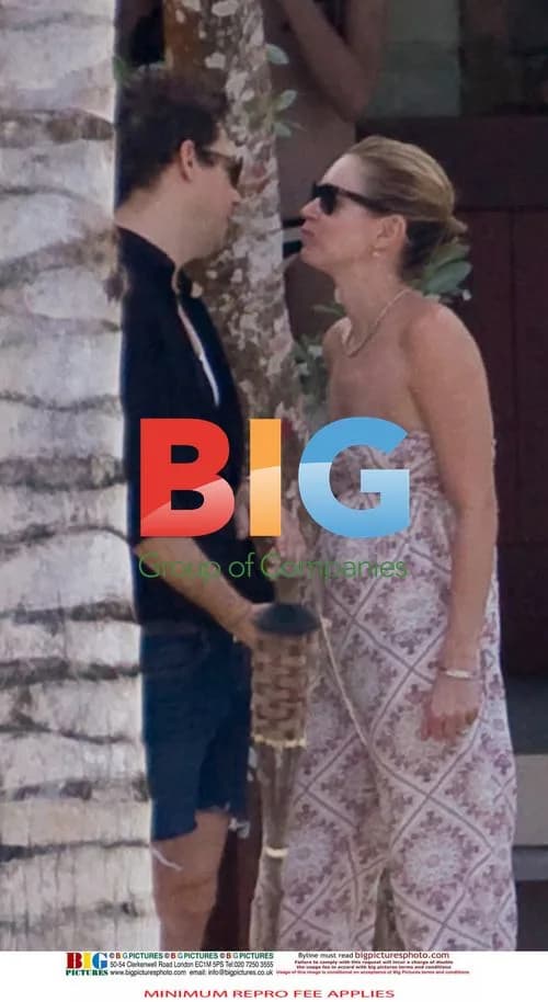 Kate Moss on Caribbean holiday with Jamie Hince
