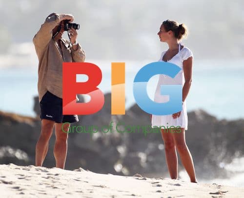 Gregg Wallace Photographs Wife on Caribbean Vacation