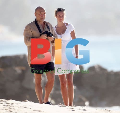 Gregg Wallace Takes Photos of Wife in Caribbean