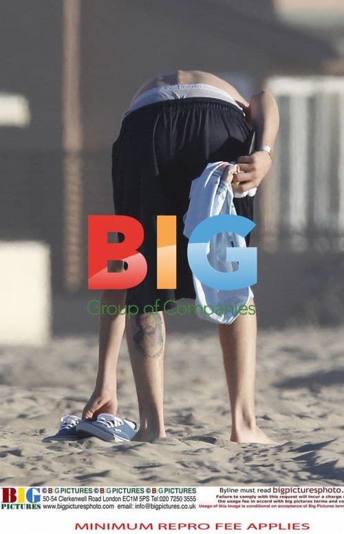 Justin Bieber and Dad Enjoy Beach Day in LA