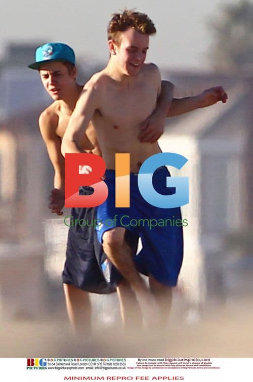 Justin Bieber and dad Jeremy enjoy day together in LA