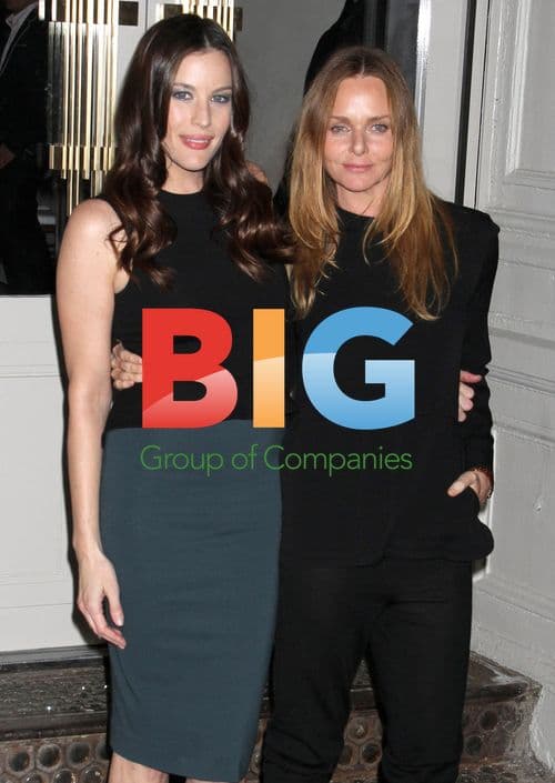 Liv Tyler and Stella McCartney at Stella McCartney Store Opening